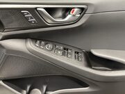 Hyundai IONIQ 38.3kWh Premium Hatchback 5dr Electric Auto (136 ps) Bluetooth 25