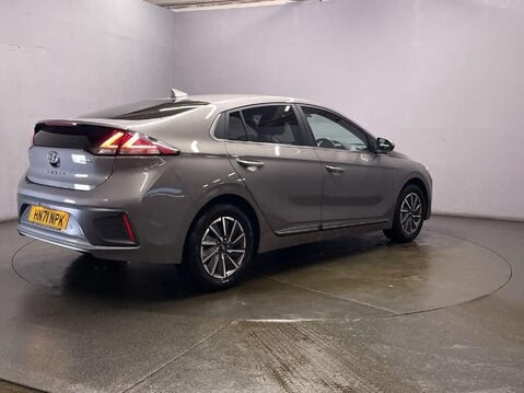 Hyundai IONIQ 38.3kWh Premium Hatchback 5dr Electric Auto (136 ps) Bluetooth 8
