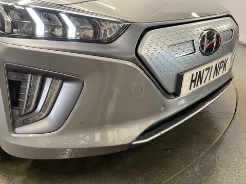 Hyundai IONIQ 38.3kWh Premium Hatchback 5dr Electric Auto (136 ps) Bluetooth 11