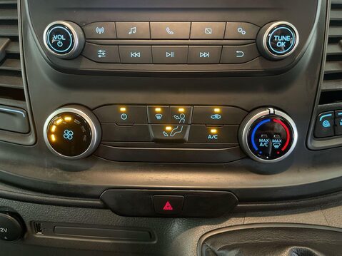 Ford Transit Custom 2.0 320 EcoBlue Leader Crew Van Double Cab 5dr Diesel Manual L2 H1 Euro 6 ( 25