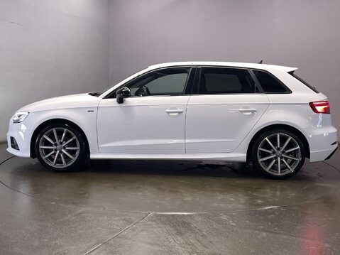 Audi A3 1.0 TFSI 30 Black Edition Sportback 5dr Petrol Manual Euro 6 (s/s) (116 ps) 5