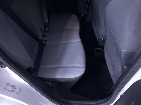 Toyota Aygo 1.0 VVT-i x-trend Hatchback 5dr Petrol Manual Euro 6 (s/s) (71 ps) Air Con 19