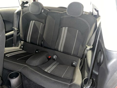 Mini Hatch 2.0 Cooper S Classic Hatchback 3dr Petrol Steptronic Euro 6 (s/s) (178 ps) 16