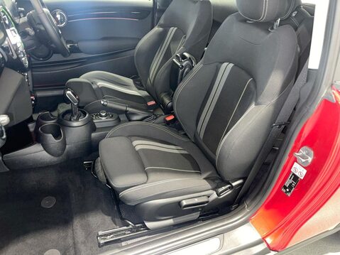 Mini Hatch 2.0 Cooper S Classic Hatchback 3dr Petrol Steptronic Euro 6 (s/s) (178 ps) 17