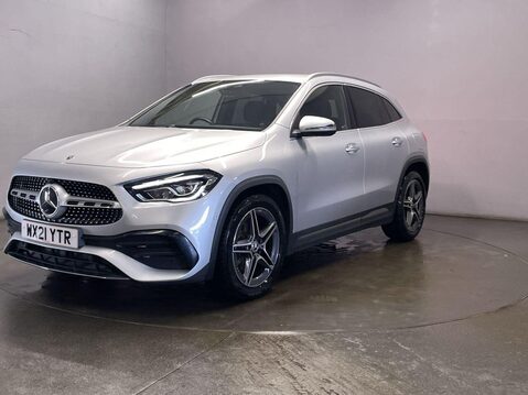 Mercedes-Benz GLA 2.0 GLA200d AMG Line (Premium) SUV 5dr Diesel 8G-DCT Euro 6 (s/s) (150 ps) 4