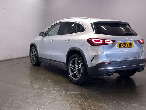 Mercedes-Benz GLA 2.0 GLA200d AMG Line (Premium) SUV 5dr Diesel 8G-DCT Euro 6 (s/s) (150 ps) 6