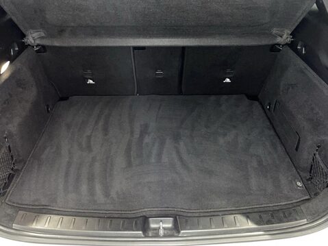 Mercedes-Benz GLA 2.0 GLA200d AMG Line (Premium) SUV 5dr Diesel 8G-DCT Euro 6 (s/s) (150 ps) 13