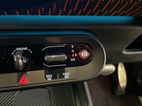 Mini Countryman 2.0 MHEV John Cooper Works SUV 5dr Petrol DCT ALL4 Euro 6 (s/s) (300 ps) Pa 18