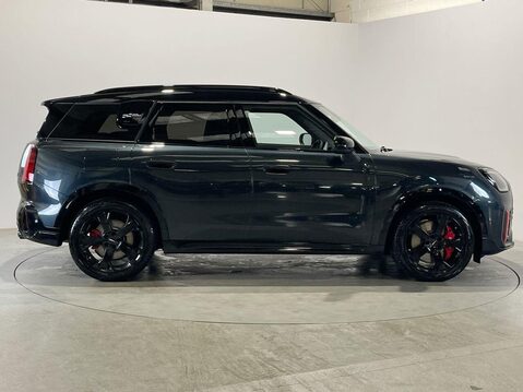 Mini Countryman 2.0 MHEV John Cooper Works SUV 5dr Petrol DCT ALL4 Euro 6 (s/s) (300 ps) Pa 9