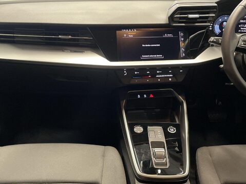 Audi A3 2.0 TDI 35 Technik Sportback 5dr Diesel S Tronic Euro 6 (s/s) (150 ps) Cru 16