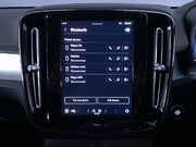 Volvo XC40 2.0 B3 MHEV Core SUV 5dr Petrol Hybrid DCT Auto Euro 6 (s/s) (163 ps) Crui 33