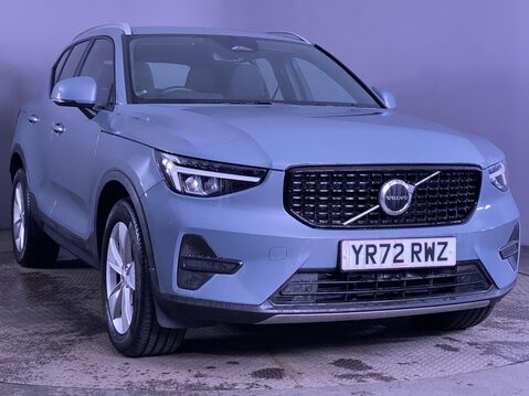 Volvo XC40 2.0 B3 MHEV Core SUV 5dr Petrol Hybrid DCT Auto Euro 6 (s/s) (163 ps) Crui 1