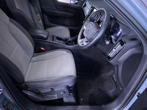 Volvo XC40 2.0 B3 MHEV Core SUV 5dr Petrol Hybrid DCT Auto Euro 6 (s/s) (163 ps) Crui 15