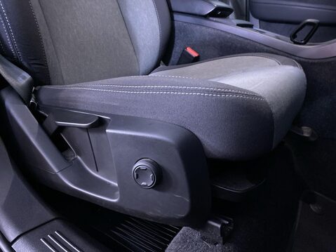 Volvo XC40 2.0 B3 MHEV Core SUV 5dr Petrol Hybrid DCT Auto Euro 6 (s/s) (163 ps) Crui 26