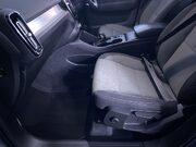 Volvo XC40 2.0 B3 MHEV Core SUV 5dr Petrol Hybrid DCT Auto Euro 6 (s/s) (163 ps) Crui 17