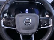 Volvo XC40 2.0 B3 MHEV Core SUV 5dr Petrol Hybrid DCT Auto Euro 6 (s/s) (163 ps) Crui 22