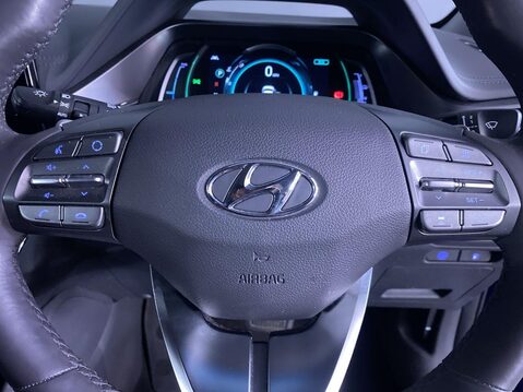 Hyundai IONIQ 1.6 h-GDi Premium Hatchback 5dr Petrol Hybrid DCT Euro 6 (s/s) (141 ps) Cr 22