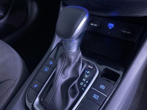 Hyundai IONIQ 1.6 h-GDi Premium Hatchback 5dr Petrol Hybrid DCT Euro 6 (s/s) (141 ps) Cr 21