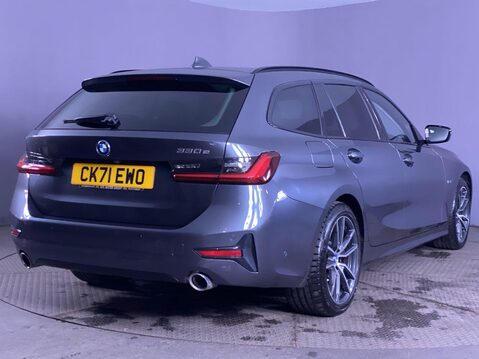 BMW 3 Series 2.0 330e 12kWh Sport Pro Touring 5dr Petrol Plug-in Hybrid Auto Euro 6 (s/s 8