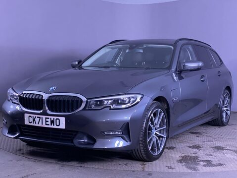 BMW 3 Series 2.0 330e 12kWh Sport Pro Touring 5dr Petrol Plug-in Hybrid Auto Euro 6 (s/s 4