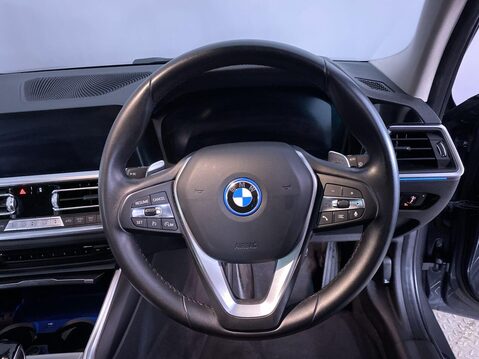 BMW 3 Series 2.0 330e 12kWh Sport Pro Touring 5dr Petrol Plug-in Hybrid Auto Euro 6 (s/s 16