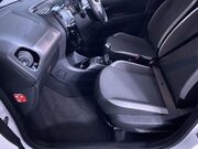 Toyota Aygo 1.0 VVT-i x-trend Hatchback 5dr Petrol Manual Euro 6 (s/s) (71 ps) Bluetoot 17