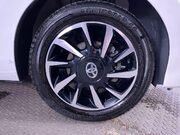 Toyota Aygo 1.0 VVT-i x-trend Hatchback 5dr Petrol Manual Euro 6 (s/s) (71 ps) Bluetoot 12