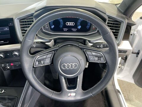 Audi A1 1.0 TFSI 30 S line Sportback 5dr Petrol Manual Euro 6 (s/s) (110 ps) One Ow 19