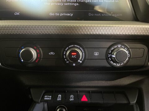 Audi A1 1.0 TFSI 30 S line Sportback 5dr Petrol Manual Euro 6 (s/s) (110 ps) One Ow 25