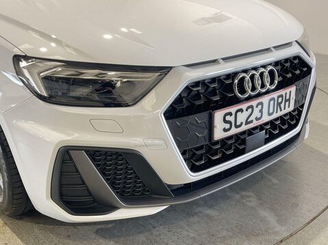 Audi A1 1.0 TFSI 30 S line Sportback 5dr Petrol Manual Euro 6 (s/s) (110 ps) One Ow 10