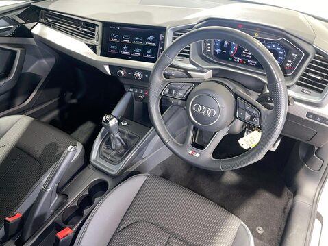 Audi A1 1.0 TFSI 30 S line Sportback 5dr Petrol Manual Euro 6 (s/s) (110 ps) One Ow 15