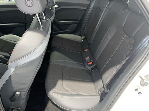 Audi A1 1.0 TFSI 30 S line Sportback 5dr Petrol Manual Euro 6 (s/s) (110 ps) One Ow 17