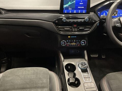 Ford Kuga 2.0 EcoBlue ST-Line X Edition SUV 5dr Diesel Auto AWD Euro 6 (s/s) (190 ps) 16