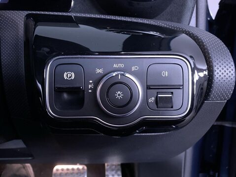 Mercedes-Benz A Class 1.3 A180 AMG Line Hatchback 5dr Petrol 7G-DCT Euro 6 (s/s) (136 ps) Cruise 23