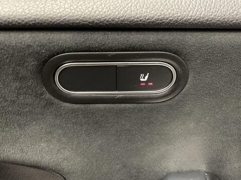 Mercedes-Benz A Class 1.3 A250e 15.6kWh AMG Line Saloon 4dr Petrol Plug-in Hybrid 8G-DCT Euro 6 ( 17