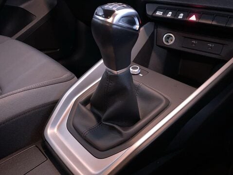 Audi A1 1.0 TFSI 30 Sport Sportback 5dr Petrol Manual Euro 6 (s/s) (110 ps) Parking 21