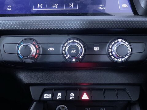 Audi A1 1.0 TFSI 30 Sport Sportback 5dr Petrol Manual Euro 6 (s/s) (110 ps) Parking 31