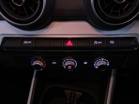 Audi Q2 1.0 TFSI 30 Technik SUV 5dr Petrol Manual Euro 6 (s/s) (116 ps) Bluetooth - 29