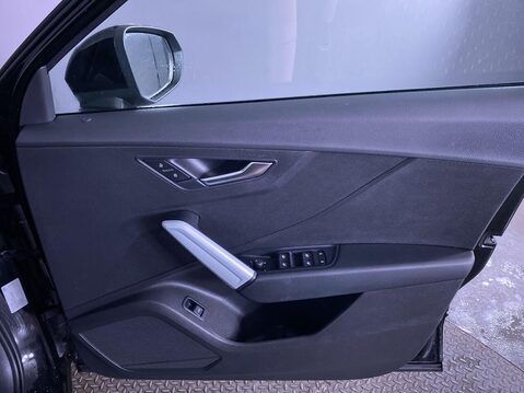 Audi Q2 1.0 TFSI 30 Technik SUV 5dr Petrol Manual Euro 6 (s/s) (116 ps) Bluetooth - 27