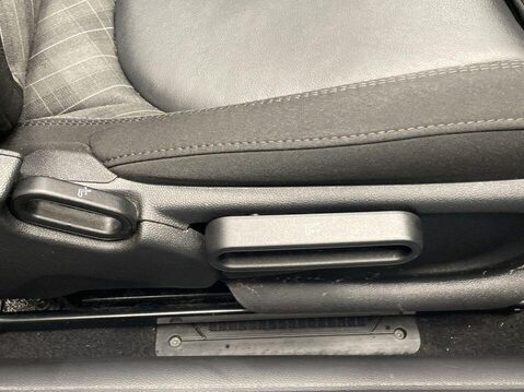 Mini Convertible 2.0 Cooper S Convertible 2dr Petrol Manual Euro 6 (s/s) (192 ps) Profession 24