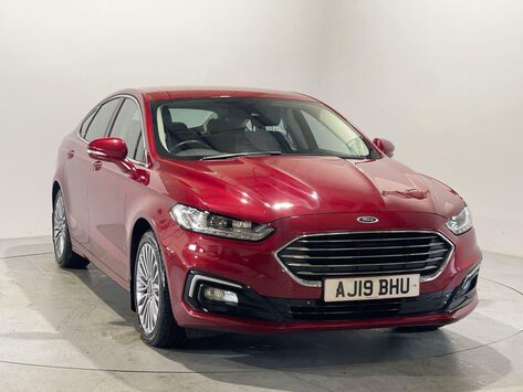 Ford Mondeo 2.0 TDCi Titanium Edition Hatchback 5dr Diesel Manual Euro 6 (s/s) (150 ps)