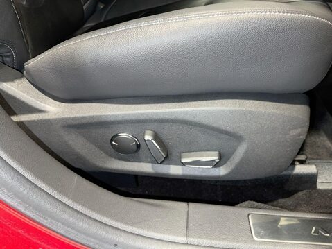 Ford Mondeo 2.0 TDCi Titanium Edition Hatchback 5dr Diesel Manual Euro 6 (s/s) (150 ps) 23