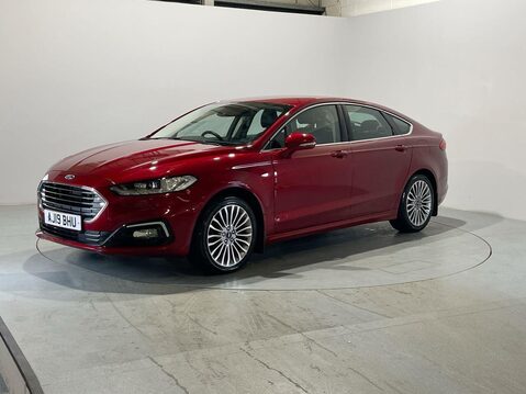 Ford Mondeo 2.0 TDCi Titanium Edition Hatchback 5dr Diesel Manual Euro 6 (s/s) (150 ps) 4