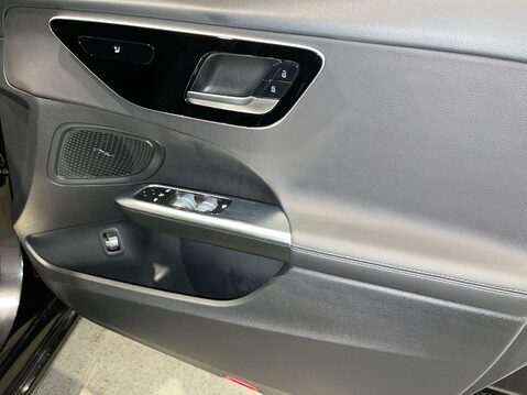 Mercedes-Benz C Class 2.0 C220dh MHEV Sport Saloon 4dr Diesel Hybrid G-Tronic+ Euro 6 (s/s) (220 52