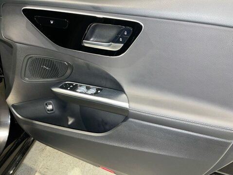 Mercedes-Benz C Class 2.0 C220dh MHEV Sport Saloon 4dr Diesel Hybrid G-Tronic+ Euro 6 (s/s) (220 24