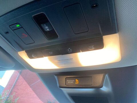 Nissan Qashqai 1.3 DIG-T MHEV N-Connecta SUV 5dr Petrol Hybrid Manual Euro 6 (s/s) (140 ps 19