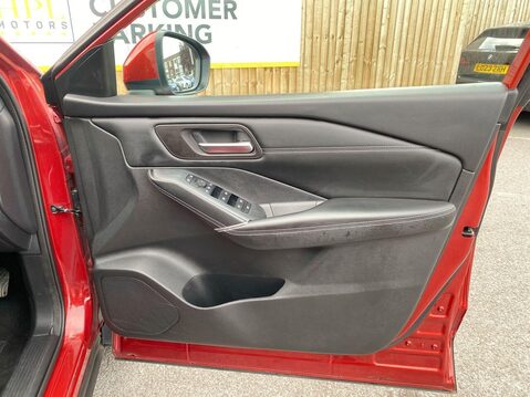 Nissan Qashqai 1.3 DIG-T MHEV N-Connecta SUV 5dr Petrol Hybrid Manual Euro 6 (s/s) (140 ps 22