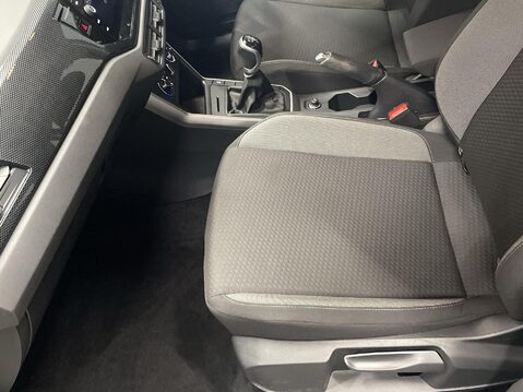 Volkswagen Polo 1.0 EVO Life Hatchback 5dr Petrol Manual Euro 6 (s/s) (80 ps) Bluetooth - S 17