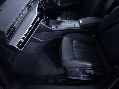 Audi A6 2.0 TDI 40 Sport Saloon 4dr Diesel S Tronic Euro 6 (s/s) (204 ps) Saloon 17