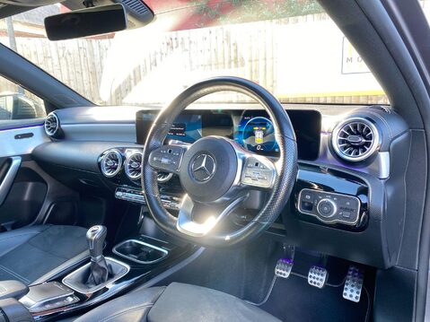 Mercedes-Benz A Class 1.3 A200 AMG Line Edition (Executive) Hatchback 5dr Petrol Manual Euro 6 (s 6